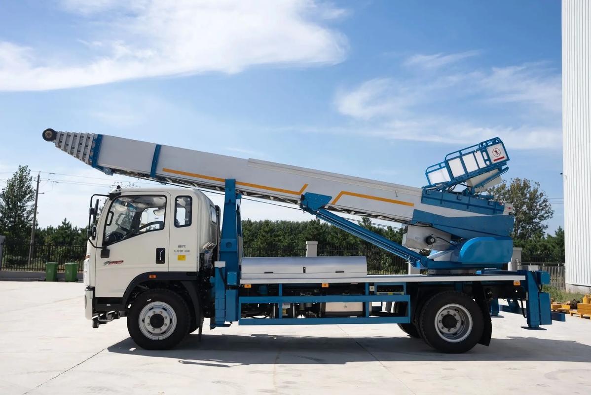 兰陵云梯上料车租赁费用